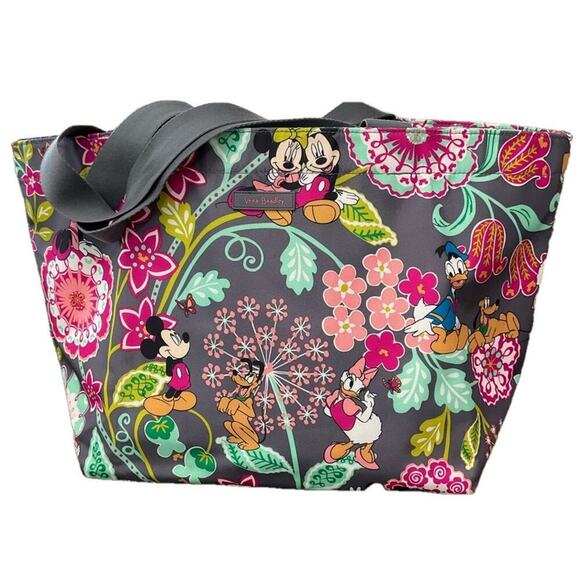 Disney Vera Bradley Beach Mickey Mouse and Friends Drawstring Tote EUC - Picture 1 of 9